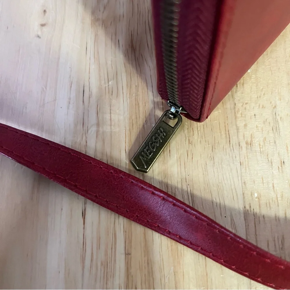 Megshi Burnt‎ Red Crossbody Wallet